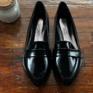 Classic black point flat